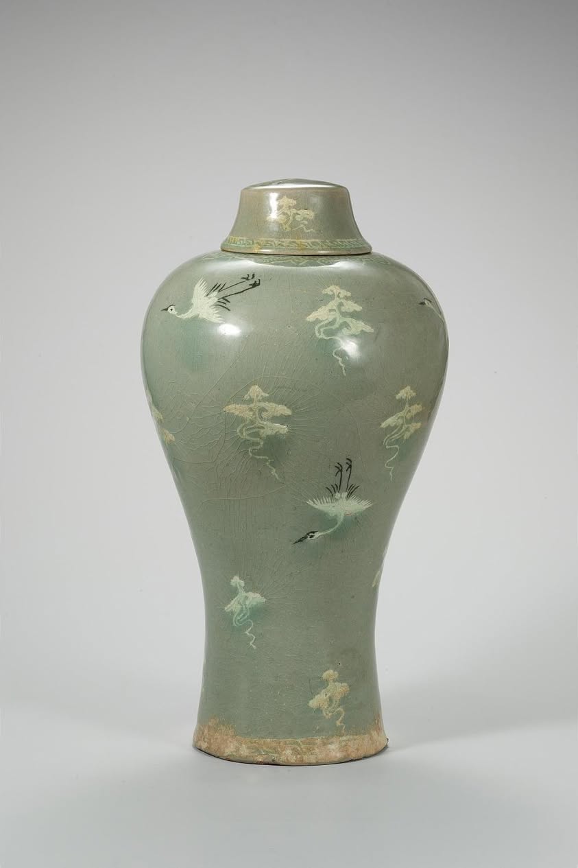 Vase maebyeong à décor incrusté de grues dans les nuages Corée époque Goryeo XIIe siècle Céladon Hauteur 39,1 cm National Museum of Korea